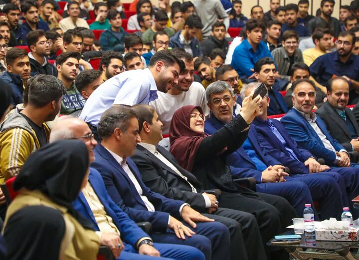 مهاجرانی: قانون تثبیت قیمت‌ها ریشه ناترازی ۳۰ مگاواتی برق در کشور است