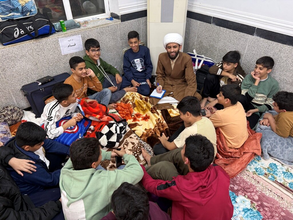 آیین معنوی اعتکاف در ۳۸ مسجد شهرستان دشتی برگزار  شد