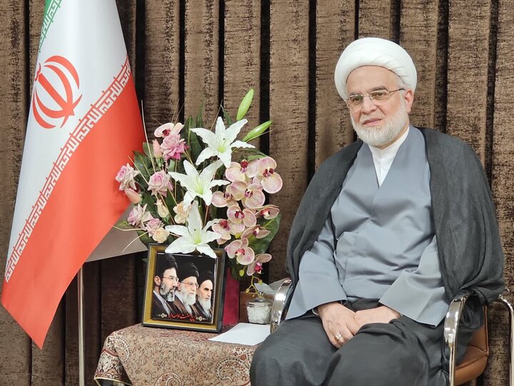 اردیبهشتی که در حافظه کردستان زنده است؛ روایتی از سفر تاریخی رهبر شهید اردیبهشتی که در حافظه کردستان زنده است؛ روایتی از سفر تاریخی رهبر شهید