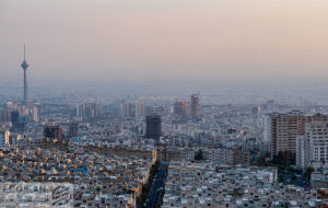 با ۵۰۰ میلیون در تهران چه خانهای میتوان رهن کرد؟ متراژ بیشتر یا امکانات بهتر؟ با ۵۰۰ میلیون در تهران چه خانهای میتوان رهن کرد؟ متراژ بیشتر یا امکانات بهتر؟