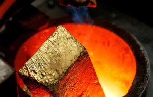 پیشبینی کارشناسان از اوجگیری طلای جهانی پیشبینی کارشناسان از اوجگیری طلای جهانی