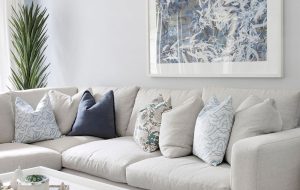 10 اشتباه رایج در خرید تابلو دیواری و چگونه از آن‌ها دوری کنیم؟