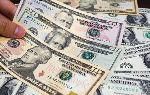 قیمت دلار، یورو و درهم در مرکز مبادله ارزی