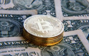 بیت‌کوین از قله 118 هزار دلار عقب‌نشینی کرد؛ بازار رمزارز در فاز انتظار