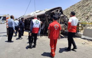 مصدومیت ۱۳ نفر بر اثر واژگونی ون زائران اربعین مصدومیت ۱۳ نفر بر اثر واژگونی ون زائران اربعین