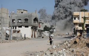 ادامه حملات صهیونیستها به غزه؛ کشف پیکر ۱۴ شهید فلسطینی ادامه حملات صهیونیستها به غزه؛ کشف پیکر ۱۴ شهید فلسطینی