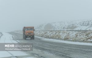 بارش شدید برف در گردنه سربیژن ساردوئیه جیرفت