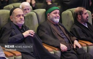 برگزاری همایش همرزمان و تجلیل از خادمان حسینی در ایرانشهر