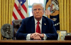 ترامپ: قرار است با پوتین و زلنسکی درباره اوکراین گفت‌وگو کنم