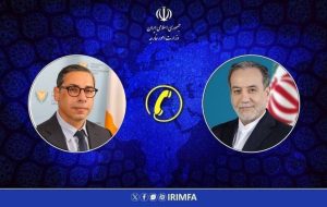تماس تلفنی وزیر خارجه قبرس با عراقچی