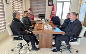 حضور سرمربی تیم فوتبال جوانان ایران در باشگاه تراکتور حضور سرمربی تیم فوتبال جوانان ایران در باشگاه تراکتور