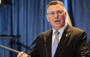 دست‌وپا زدن وزیر خارجه اسرائیل برای افزایش ساکنان اراضی اشغالی