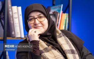 دفاع سخنگوی دولت از مدیریت کیش؛ توسعه اقتصادی به بهای بی‌نظمی فرهنگی؟