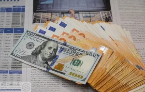 دلار و درهم امروز دوشنبه 17 آذر چقدر قیمت خورد؟ دلار و درهم امروز دوشنبه 17 آذر چقدر قیمت خورد؟