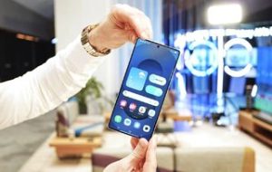 سامسونگ شاید از پنل‌های OLED ساخت چین در گوشی‌های پرچمدارش استفاده کند