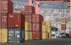 شمس: ۶۰۰ تن خوراک آبزیان از قوچان به کشورهای خارجی صادر می شود