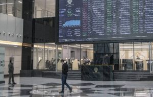 شکست دوباره ارزش معاملات در بورس تهران همراه با افزایش فشار فروش در سهام بزرگ