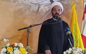شیخ دعموش: حزب‌الله و ارتش لبنان هرگز مقابل هم قرار نمی‌گیرند