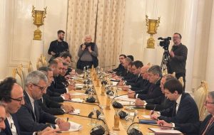 عراقچی و لاوروف دیدار کردند عراقچی و لاوروف دیدار کردند