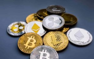 قیمت ارز‌های دیجیتال امروز شنبه ۲۲ آذر ۱۴۰۴ / بیت‌کوین و اتریوم صعود کردند