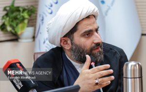 نهضت ملی «زندگی با آیه‌ها» برای گسترش گفتمان عمومی قرآنی است