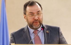 وزیر خارجه ونزوئلا: «روبیو» آمریکا را به سوی جنگ می‌کشاند