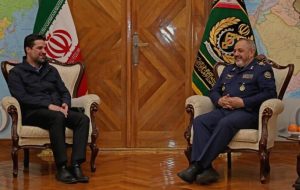 وزیر دفاع با سرپرست سازمان هواپیمایی کشوری دیدار کرد وزیر دفاع با سرپرست سازمان هواپیمایی کشوری دیدار کرد