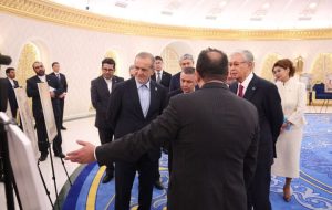 پزشکیان از نمایشگاه اسناد تاریخی ایران درباره آسیای مرکزی بازدید کرد