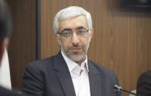 کاهش نرخ دلار روی فروش شرکت ها اثر نخواهد داشت/ مانعی برای عرضه خودرو در بورس وجود ندارد کاهش نرخ دلار روی فروش شرکت ها اثر نخواهد داشت/ مانعی برای عرضه خودرو در بورس وجود ندارد