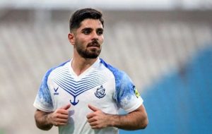 بحران نیمفصل پرسپولیس / هافبک مهم هنوز آماده نیست! بحران نیمفصل پرسپولیس / هافبک مهم هنوز آماده نیست!
