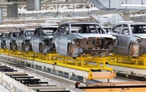 تدوین نقشه‌راه برای ساماندهی صنعت خودرو در دستور کار