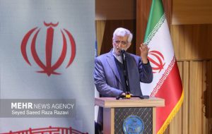 جلیلی: تحقق عدالت بدون نقشآفرینی مردم ممکن نیست جلیلی: تحقق عدالت بدون نقشآفرینی مردم ممکن نیست