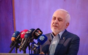 ظریف: مهم‌ترین سرمایه این کشور مردم آن هستند