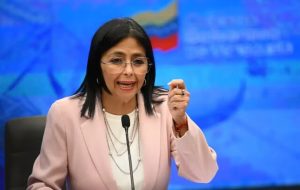 معاون مادورو: آماده دفاع از ونزوئلا با تمام توان هستیم