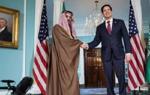 وزیران امور خارجه آمریکا و عربستان درباره تحولات منطقه گفتگو کردند
