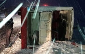 ۳۲ نفر در واژگونی مینیبوس در هراز مصدوم شدند ۳۲ نفر در واژگونی مینیبوس در هراز مصدوم شدند