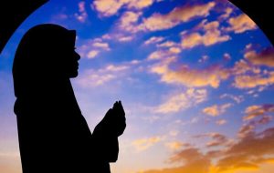 ابزار مومن در جنگ اراده ها چیست؟/دعای صبح و آه شب کلید گنج مقصود است