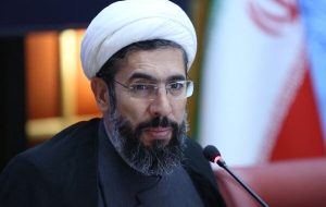 باز کردن فضای گفتگو می‌تواند به حاکم شدن آرامش در دانشگاه‌ها کمک کند