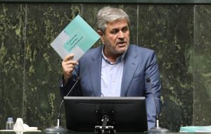 تاجگردون: خود را متعهد به مصوبات مجلس و کمیسیون‌ها می‌دانیم