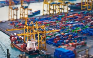 تجارت خارجی ایران در معرض تهدید / درهم ابزار فشار شد