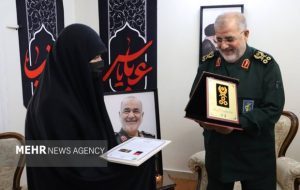 تجلیل فرمانده کل سپاه از شهید حسین سلامی و اعطای درجه سپهبدی