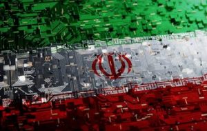 «تحقیر ملی» پیامد خطرناک ادامه فیلترینگ است / فیلترینگ «قانون‌گریزی» را به یک هنجار تبدیل کرده / بی‌اعتمادی سیاسی از موانع رشد پلتفرم‌های داخلی است