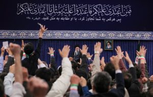 تفسیر آیه‌ای که امروز در کتیبه حسینیه امام خمینی نقش بسته بود