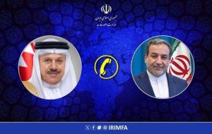 تماس تلفنی وزیر خارجه بحرین با عراقچی تماس تلفنی وزیر خارجه بحرین با عراقچی