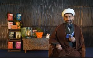 توضیح و تبیین آیه ۱۳۹ سوره نساء به زبان بختیاری