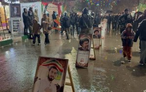 جشن میلاد امام زمان(عج) در خیابان‌های بارانی قوچان