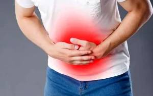 دارو‌ها و رژیم غذایی مناسب برای کنترل رفلاکس معده در ماه رمضان چیست؟