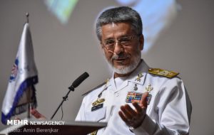 دریادار سیاری: دشمن در جنگ شناختی به‌دنبال نفوذ در ذهن جوانان است