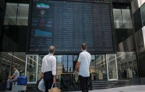 فرار سنگین پول از بورس / سرمایه‌ها راهی بازار طلا شدند