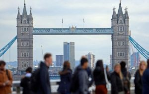 فرار ۶ هزار کارآفرین از انگلیس طی دو سال فرار ۶ هزار کارآفرین از انگلیس طی دو سال